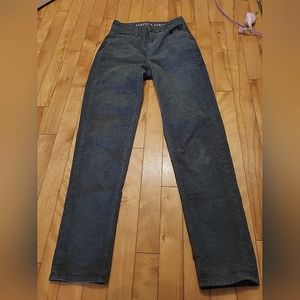 American Eagle Mom straight Jean corduroy style
